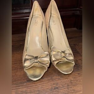 Cato Gold Bow Peep Toe Heels Size 10M